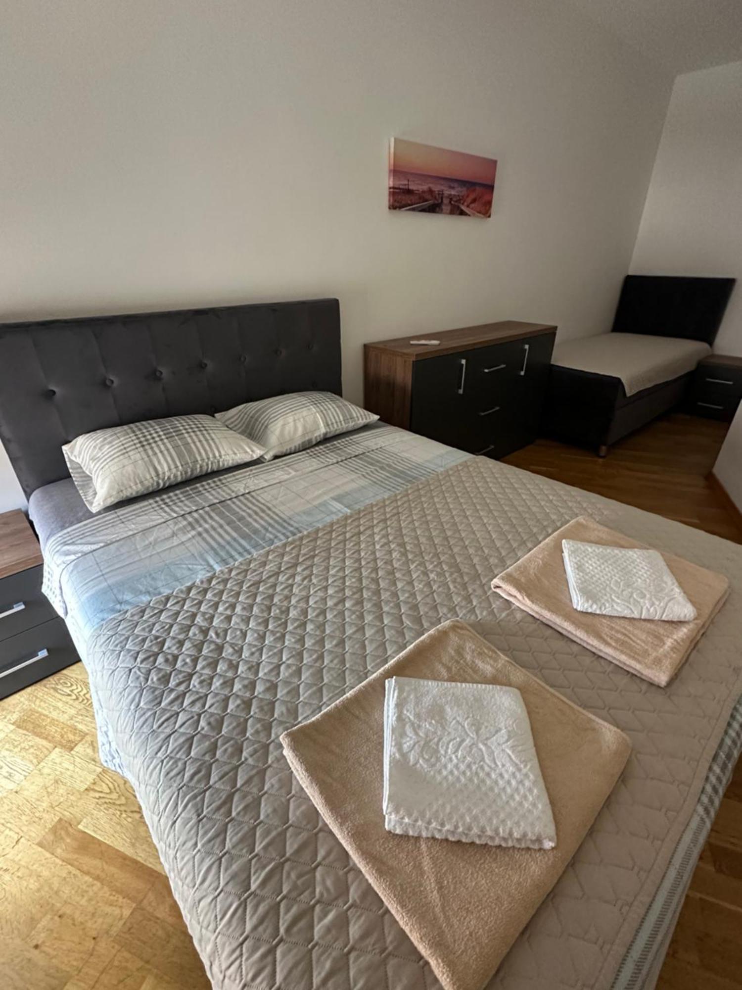 Apartmani Jedro Rafailovici Ngoại thất bức ảnh
