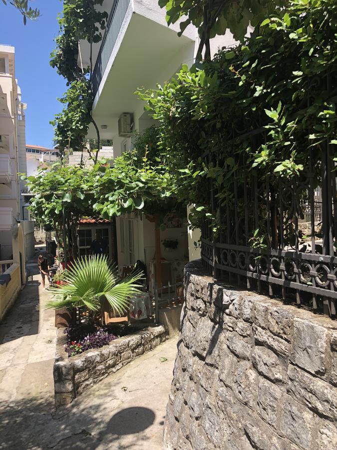 Apartmani Jedro Rafailovici Ngoại thất bức ảnh